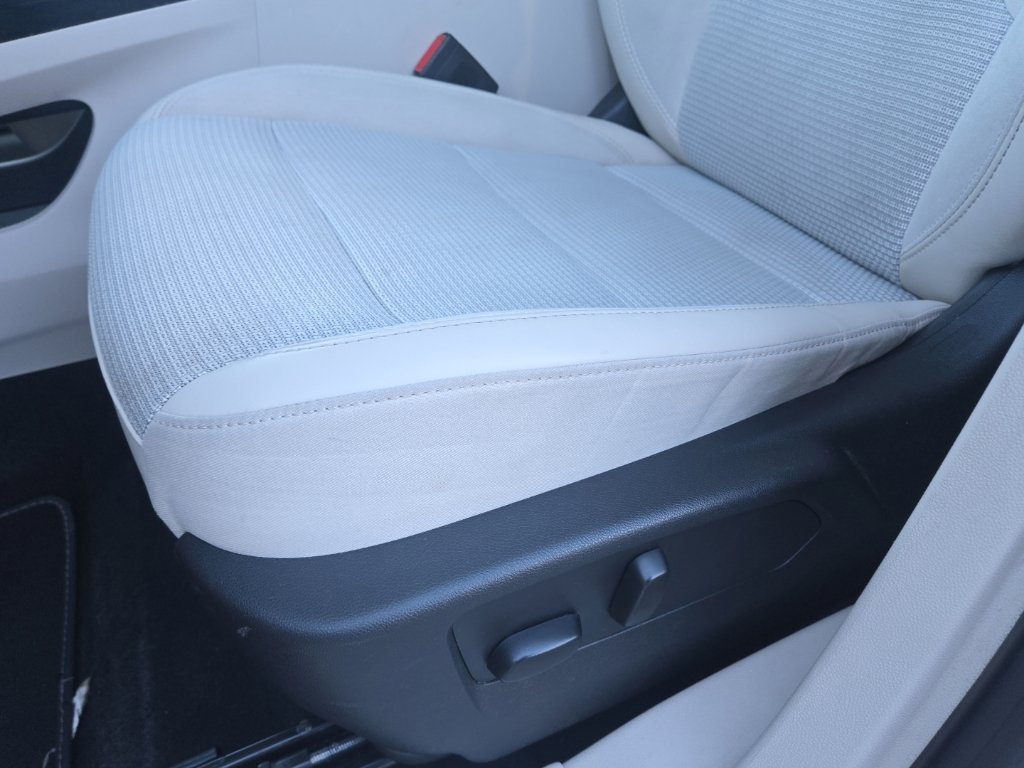 Used 2023 Buick Envision Preferred FWD image 24