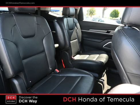 Used 2021 Kia Telluride S FWD image 21