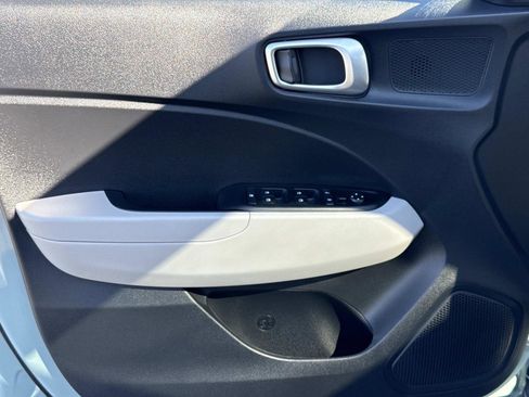 New 2026 Hyundai Venue SEL image 9