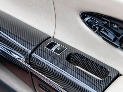 Used 2009 Maybach 62 S RWD image 73