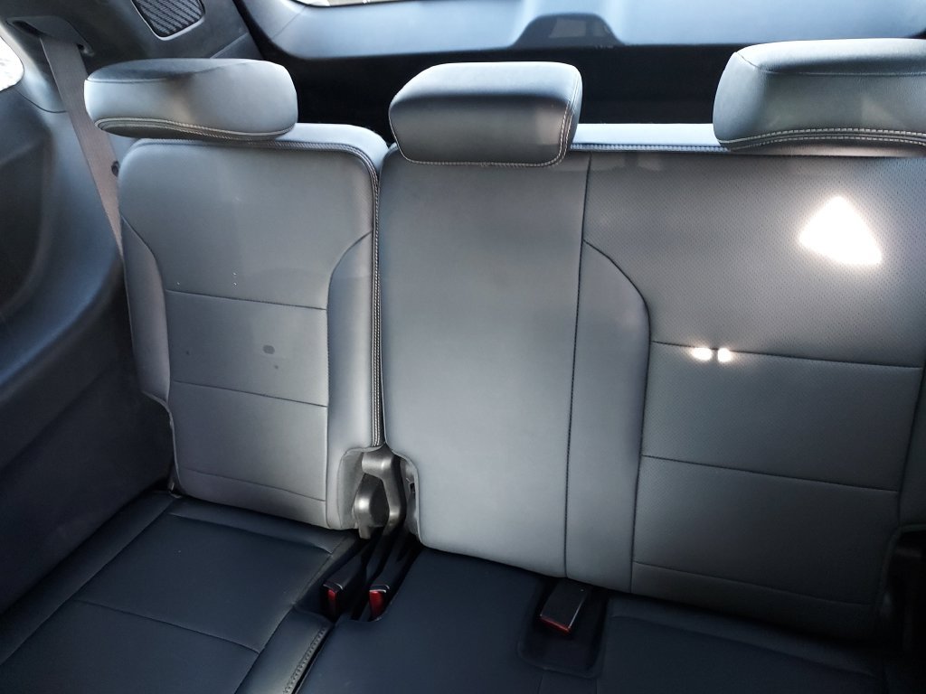 Used 2025 Chevrolet Traverse High Country w/ LPO, Floor Liner Package AWD/4WD image 24