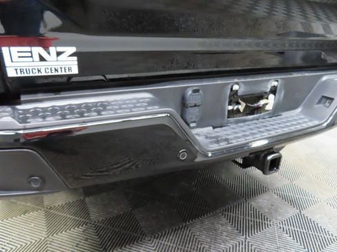 Used 2024 GMC Canyon AT4 w/ AT4 Premium Package image 37