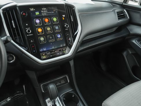 Used 2024 Subaru Ascent Premium w/ Convenience Package image 10