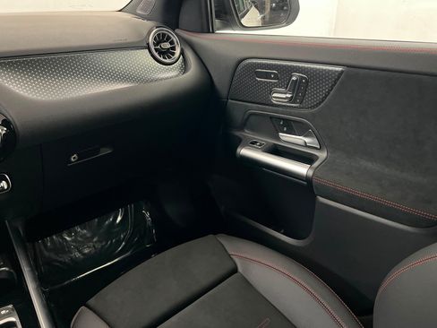 New 2026 Mercedes-Benz GLA 250 4MATIC image 10