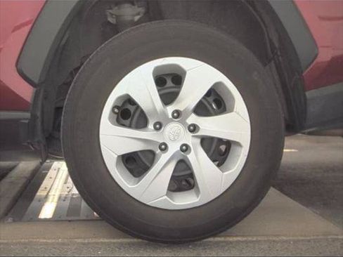Used 2025 Toyota RAV4 LE FWD image 21