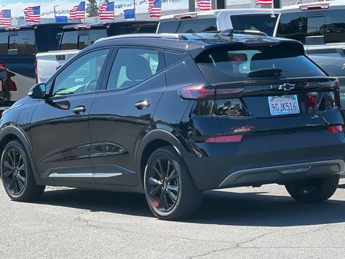 Used 2023 Chevrolet Bolt EUV Premier w/ Sun & Sound Package FWD image 7