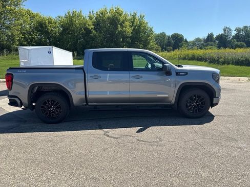 Used 2023 GMC Sierra 1500 Elevation AWD/4WD image 8