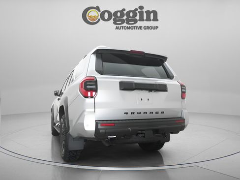 Used 2025 Toyota 4Runner TRD Off-Road Premium image 22