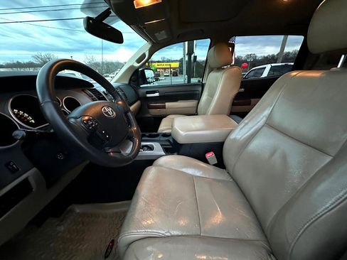 Used 2012 Toyota Tundra Limited image 11