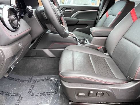 Used 2023 Chevrolet Colorado Z71 w/ Z71 Convenience Package 2 image 21