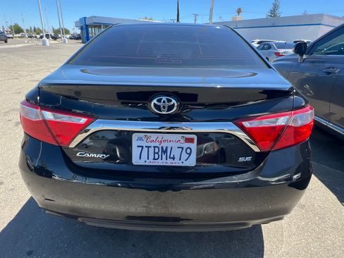 Used 2016 Toyota Camry SE FWD image 5