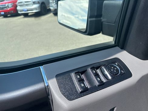 Used 2020 Ford F150 XLT w/ Equipment Group 302A Luxury AWD/4WD image 18
