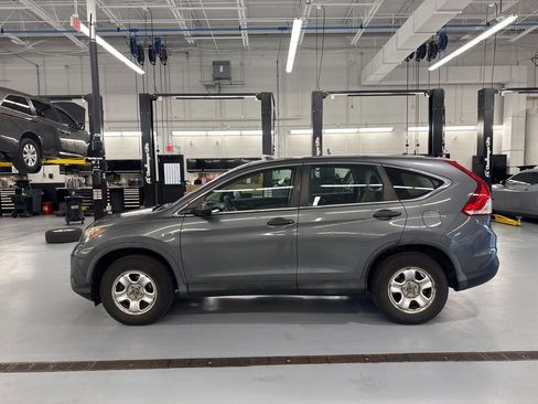 Used 2013 Honda CR-V LX image 9