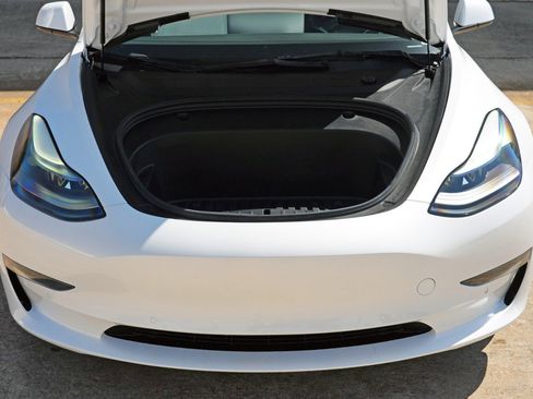 Used 2022 Tesla Model 3 image 8