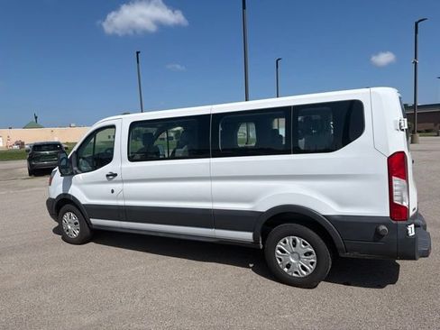 Used 2018 Ford Transit 350 XLT RWD image 3