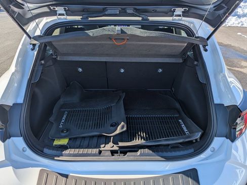 Used 2024 Toyota Corolla SE image 12