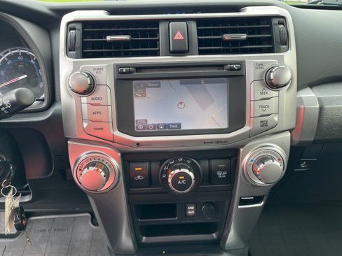 Used 2016 Toyota 4Runner SR5 Premium AWD/4WD image 23
