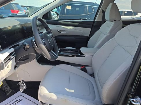 Used 2025 Hyundai Tucson Blue AWD/4WD image 2