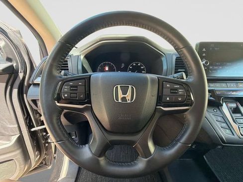 Certified 2025 Honda Odyssey EX-L image 32