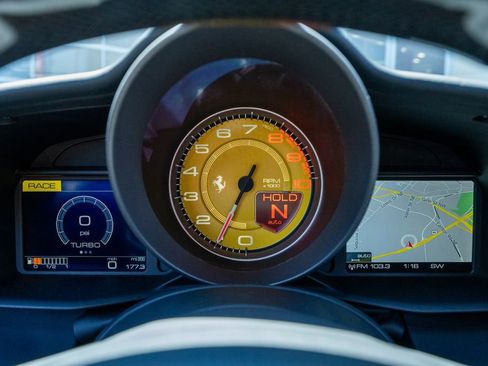 Used 2019 Ferrari 488 GTB RWD image 43