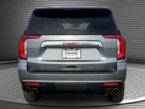 Used 2022 GMC Yukon XL Denali image 5