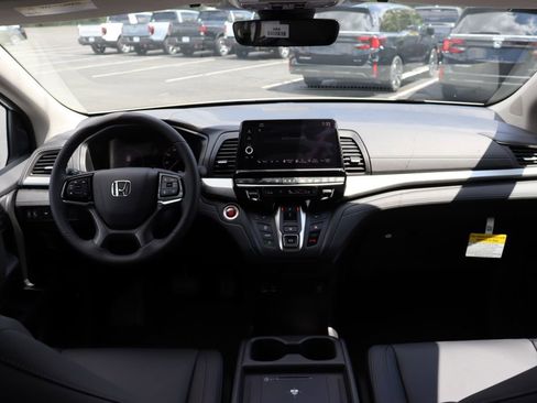 Used 2026 Honda Odyssey EX-L image 18