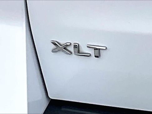 Certified 2024 Ford Expedition XLT RWD image 10