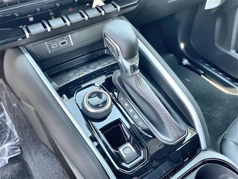 New 2025 Chevrolet Colorado Z71 w/ Midnight Edition AWD/4WD image 9