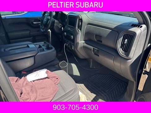 Used 2023 Chevrolet Silverado 1500 Custom image 9