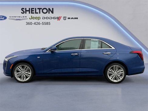 Used 2021 Cadillac CT4 Premium Luxury image 2
