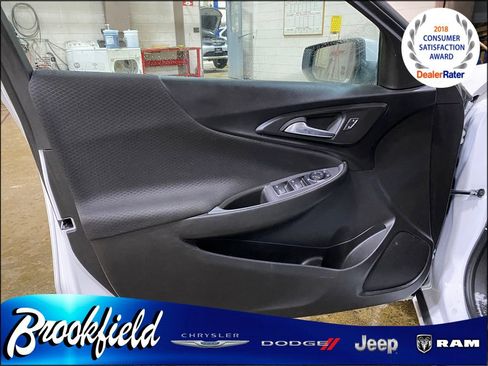 Used 2023 Chevrolet Malibu LT image 15