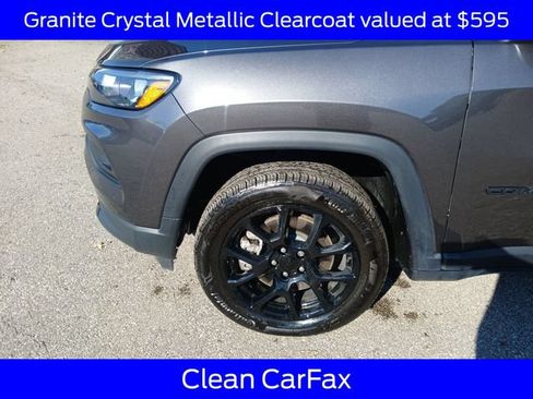 Used 2023 Jeep Compass Latitude AWD/4WD image 4