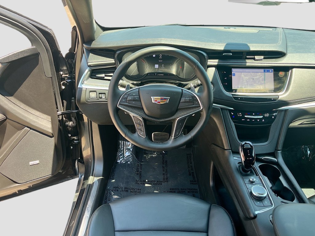 Used 2025 Cadillac XT5 Sportv w/ Technology Package AWD/4WD image 24
