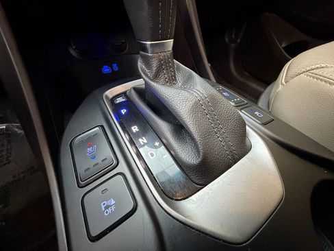 Used 2017 Hyundai Santa Fe Sport image 25