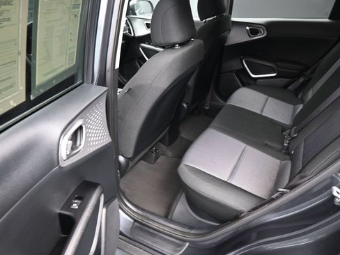 Used 2022 Kia Soul LX w/ Technology Package FWD image 17