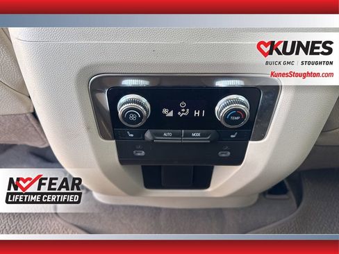 Used 2023 GMC Yukon XL Denali image 21