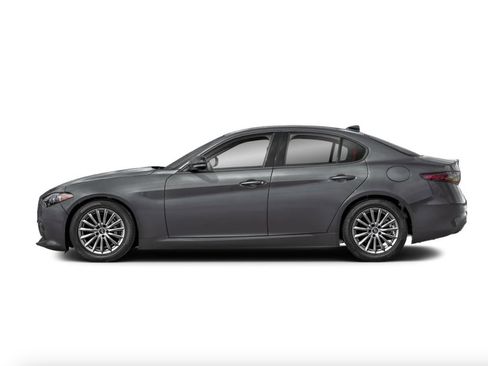 Used 2024 Alfa Romeo Giulia Ti AWD/4WD image 3