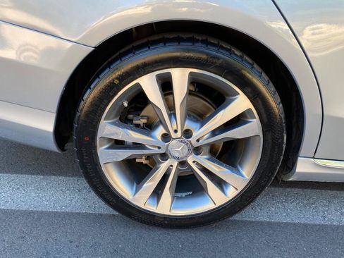 Used 2015 Mercedes-Benz C 300 Sedan image 22