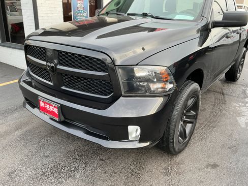 Used 2017 RAM 1500 Express w/ Black Ram 1500 Express Group image 23