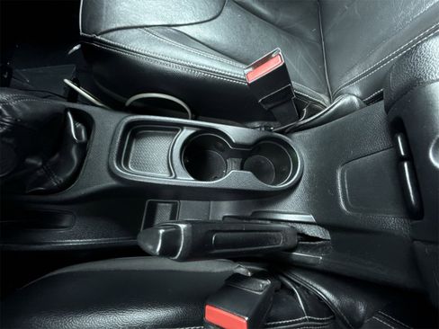 Used 2016 Jeep Wrangler Unlimited Sport w/ Connectivity Group image 23