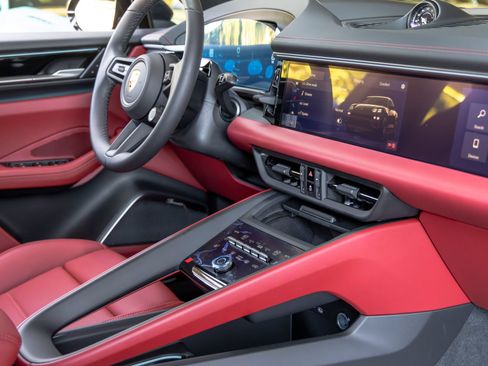 New 2026 Porsche Macan 4 Electric AWD/4WD image 60