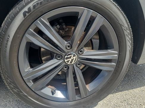 Used 2023 Volkswagen Jetta SE image 5