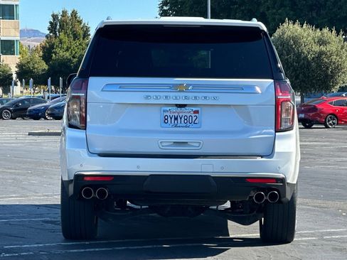 Used 2021 Chevrolet Suburban High Country w/ Premium Package AWD/4WD image 5
