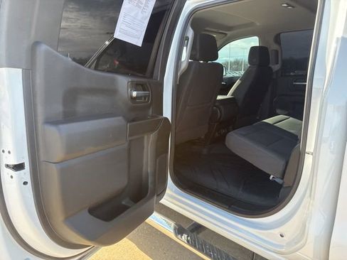 Used 2019 Chevrolet Silverado 1500 LT w/ All-Star Edition image 17