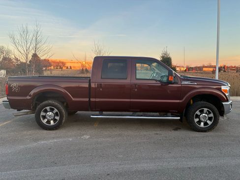 Used 2011 Ford F250 Lariat w/ Lariat Interior Pkg image 5