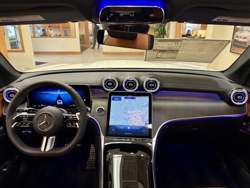 New 2026 Mercedes-Benz GLC 300 image 10