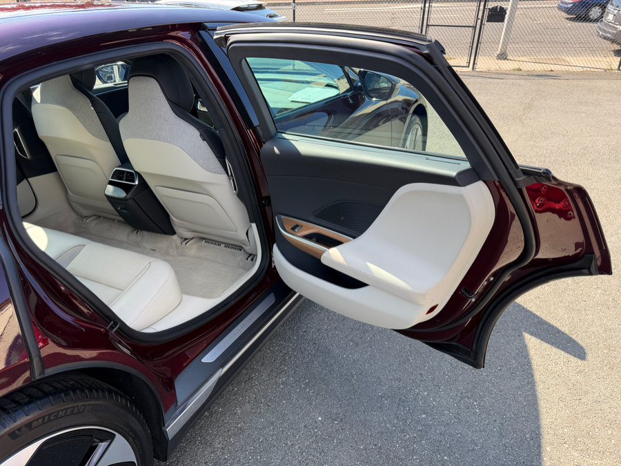 Used 2024 Lucid Air Touring AWD/4WD image 39