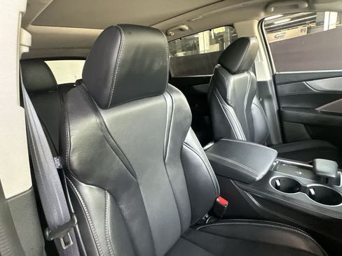 Used 2024 Acura MDX w/ Technology Package AWD/4WD image 27
