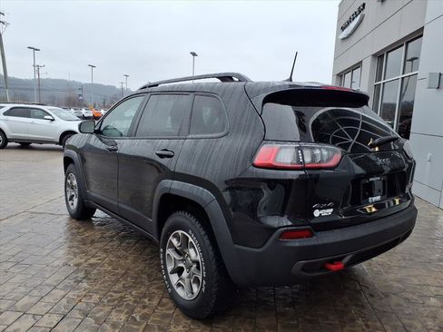 Used 2022 Jeep Cherokee Trailhawk image 8