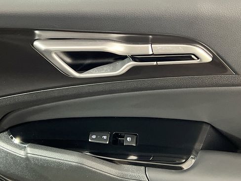 Used 2023 Kia Sportage EX image 32